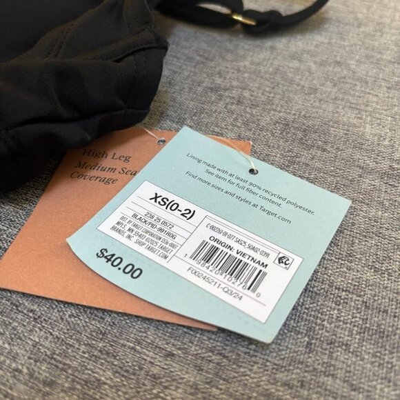 High Leg Balconette Underwire One Piece Swimsuit - Shade & Shore XS (0-2) - Picture 5 of 9